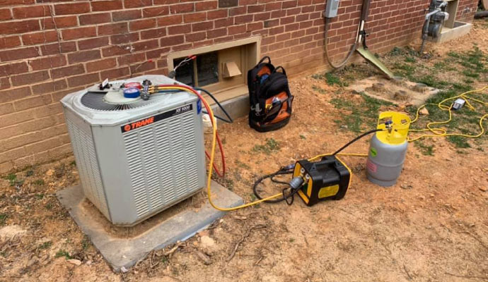 Professional ac repairing with equipment