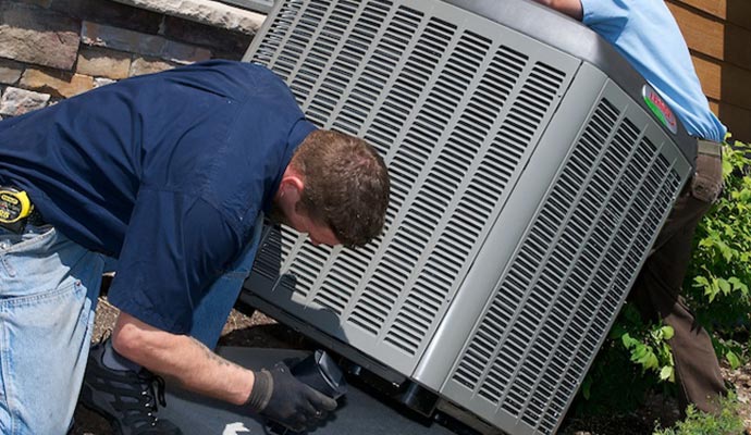 An expart worker installing AC unit